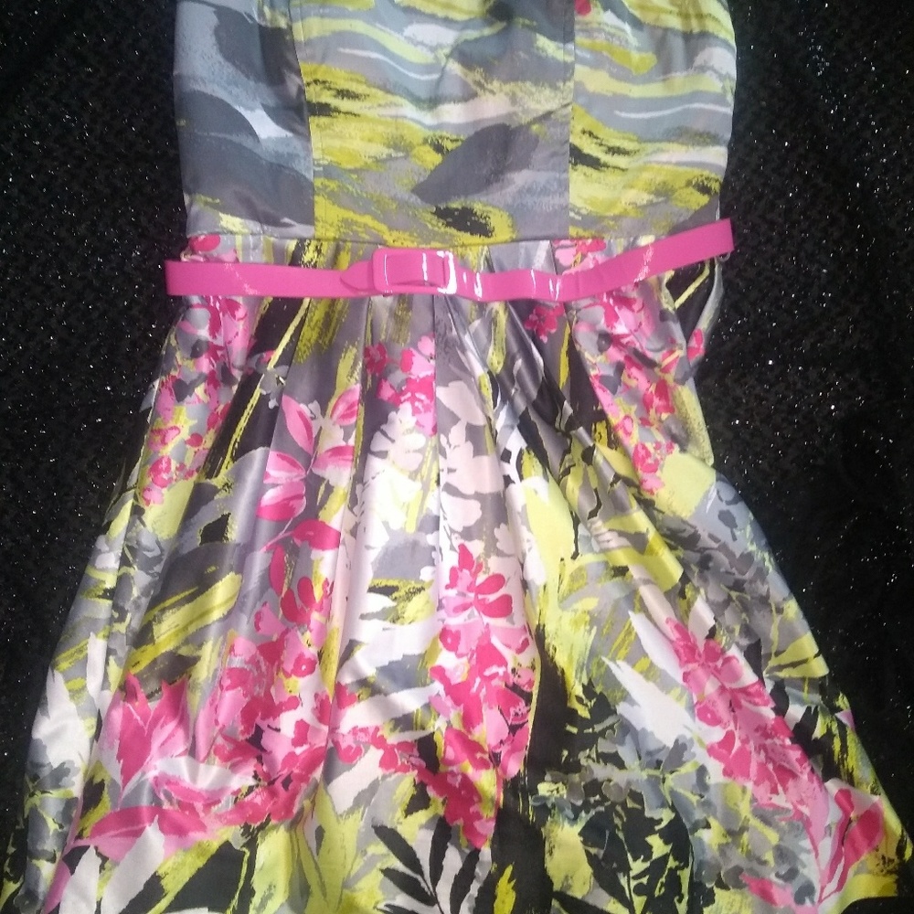 Strapless dress